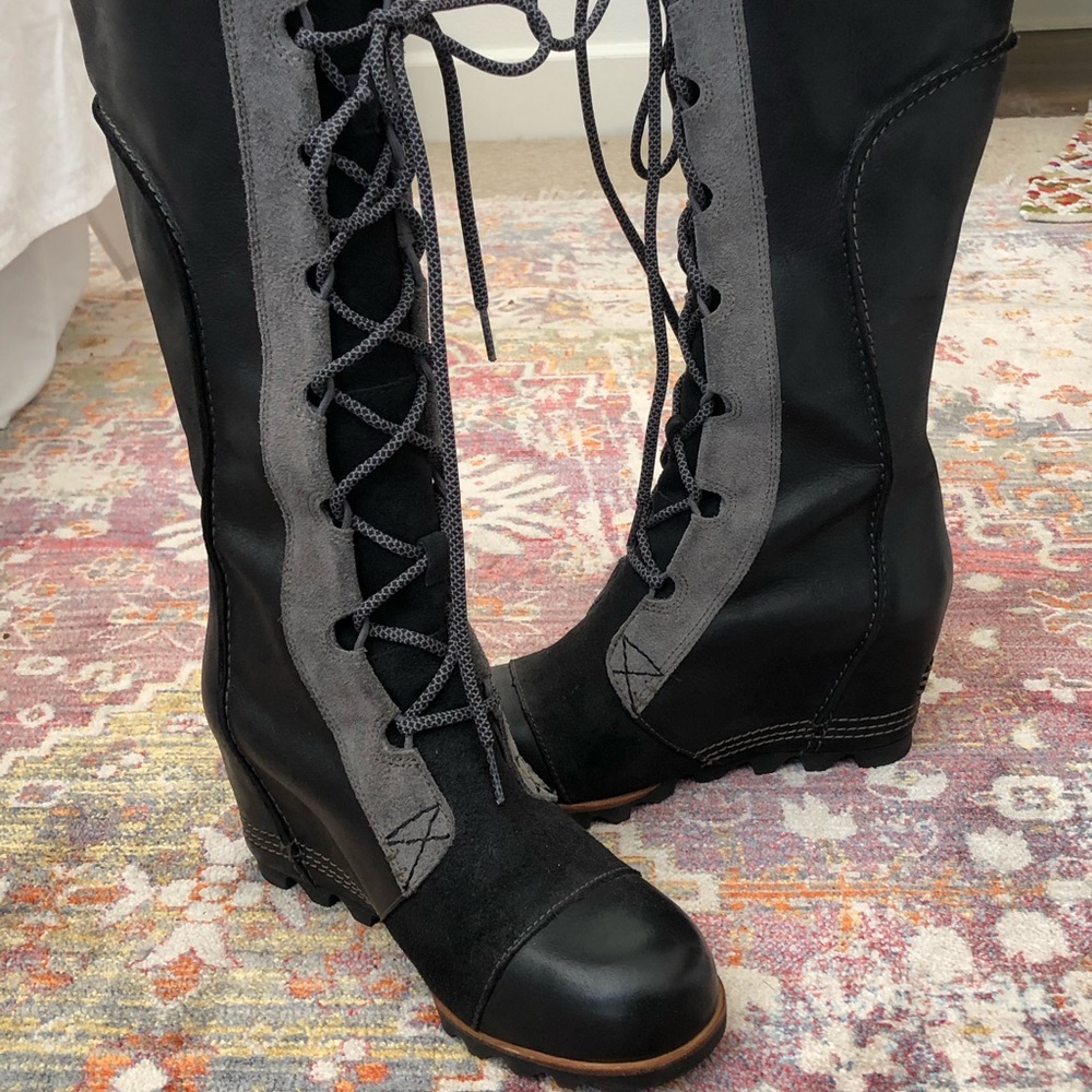 EUC Sorel Cate the Great wedge boots